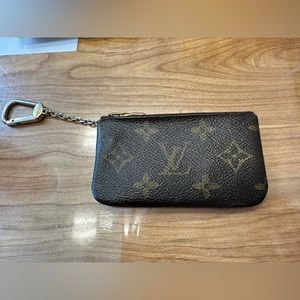 Authentic Louis Vuitton Monogram Canvas Key Pouch